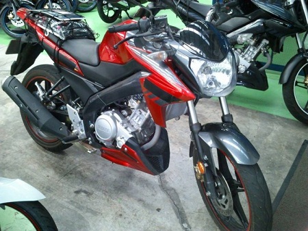 2014-Yamaha-FZ150i-Malaysia-001-640x480 - Copy