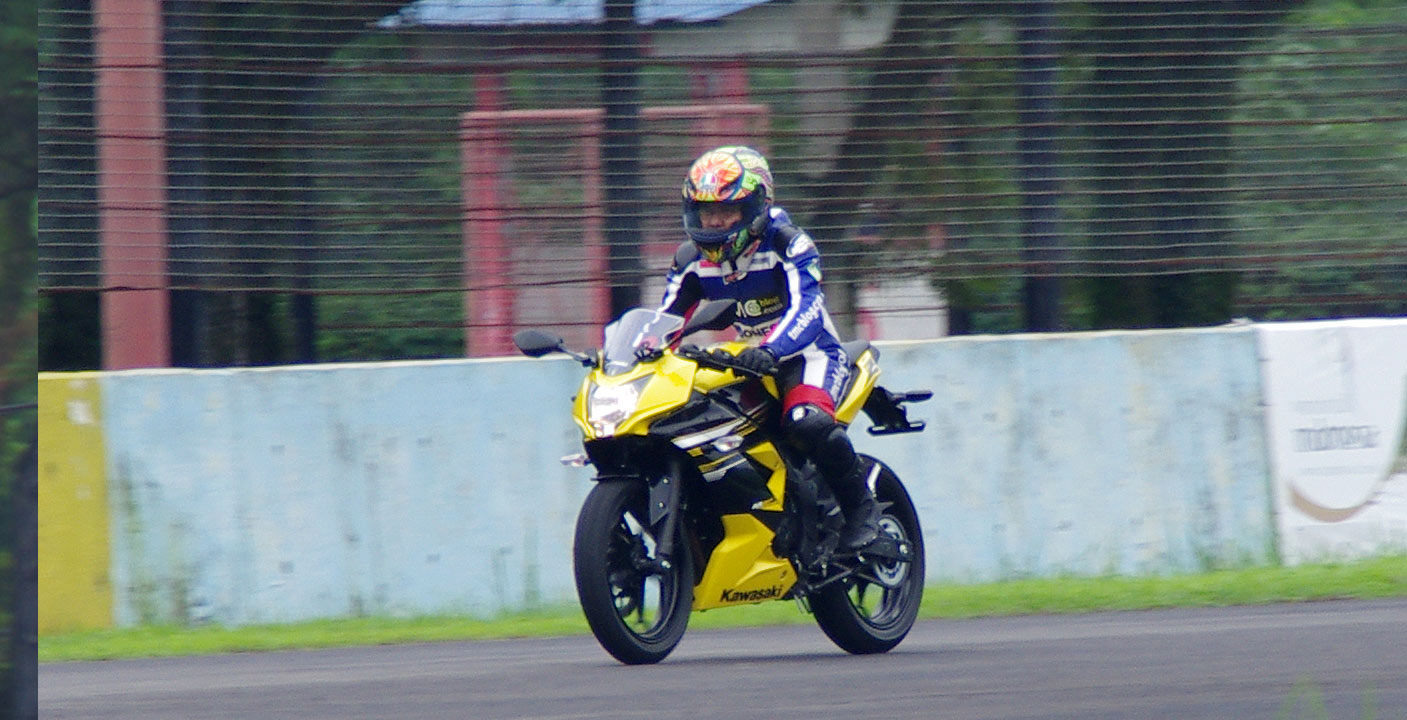 ARIPITSTOP Luncurkan Sport 150cc 4T Kawasaki Stop Produksi Ninja RR